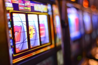 lingkar toto Three Card Poker betting interface showing Ante, Play, and Pair Plus options